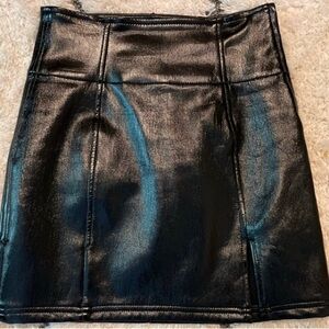 Sexy Free People Shiny Black Faux Leather Visible Seam Mini Skirt, Sz XS!